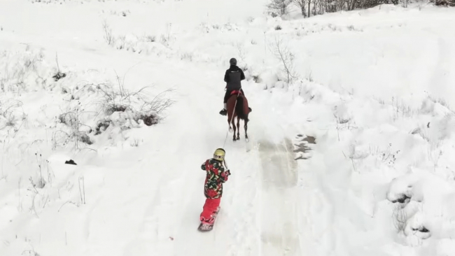 Uludağ'da dört nala snowboard keyfi